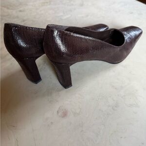 Stuart Weitzman Dark Brown Textured Heels